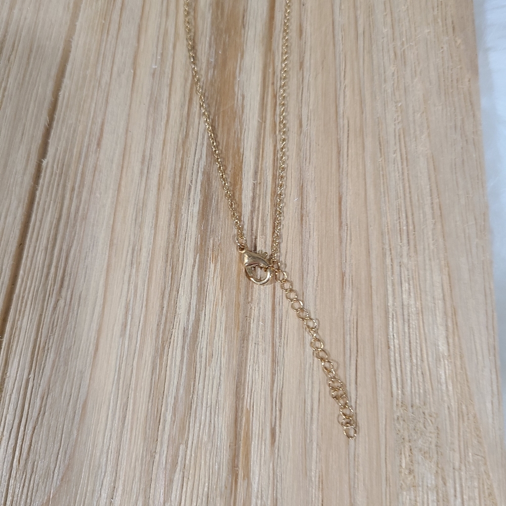 🐘🐘NEW🐘🐘VERY NICE!! Hollow Elephant Necklace in GOLD Plating 🐘🐘 - Picture 13 of 13